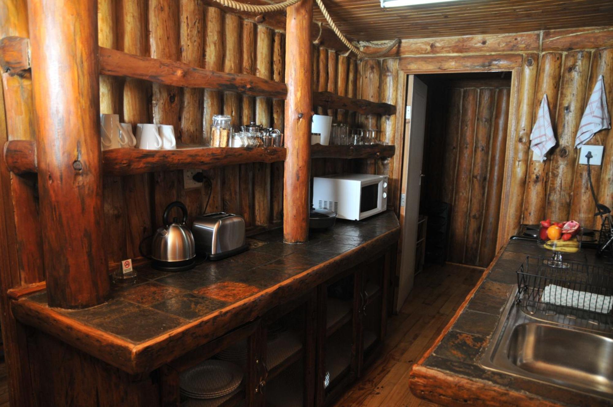 On Golden Pond - Mount Amanzi Apartment Хартбееспоорт Екстериор снимка